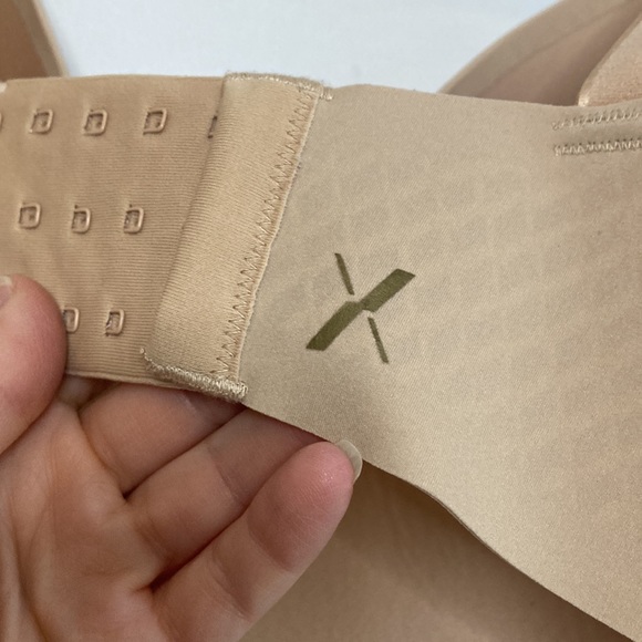 Knix Beige WingWoman Bra Size 8+ 40F 42F 40G 42G Wireless Comfy - Picture 8 of 11